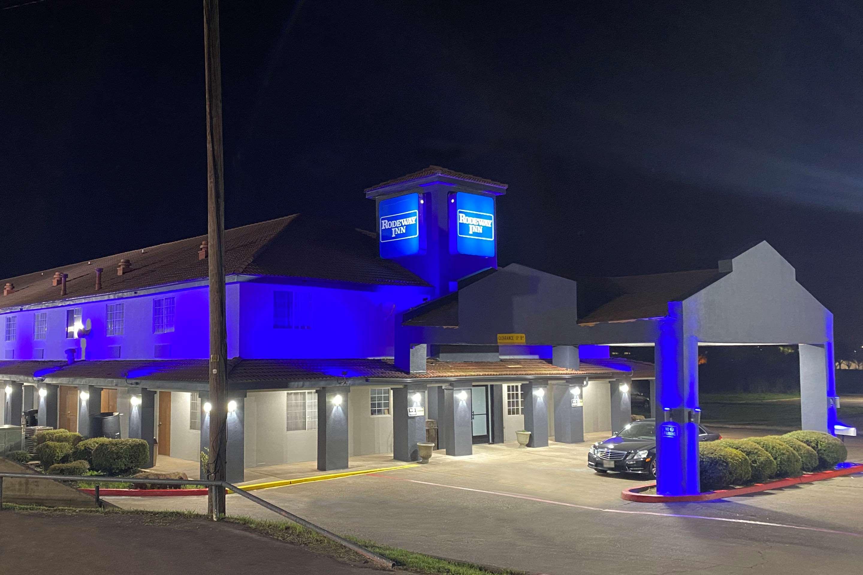 Rodeway Inn Stephenville Zewnętrze zdjęcie
