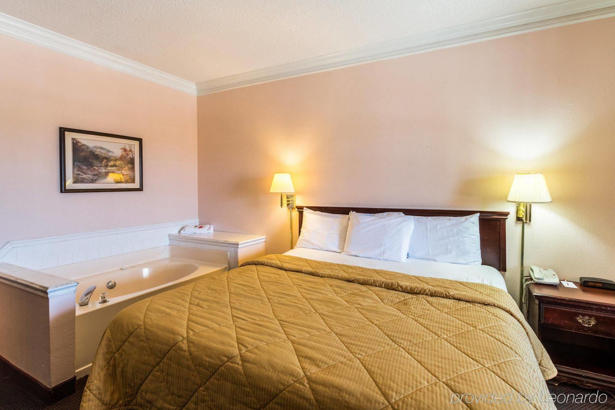 Rodeway Inn Stephenville Zewnętrze zdjęcie
