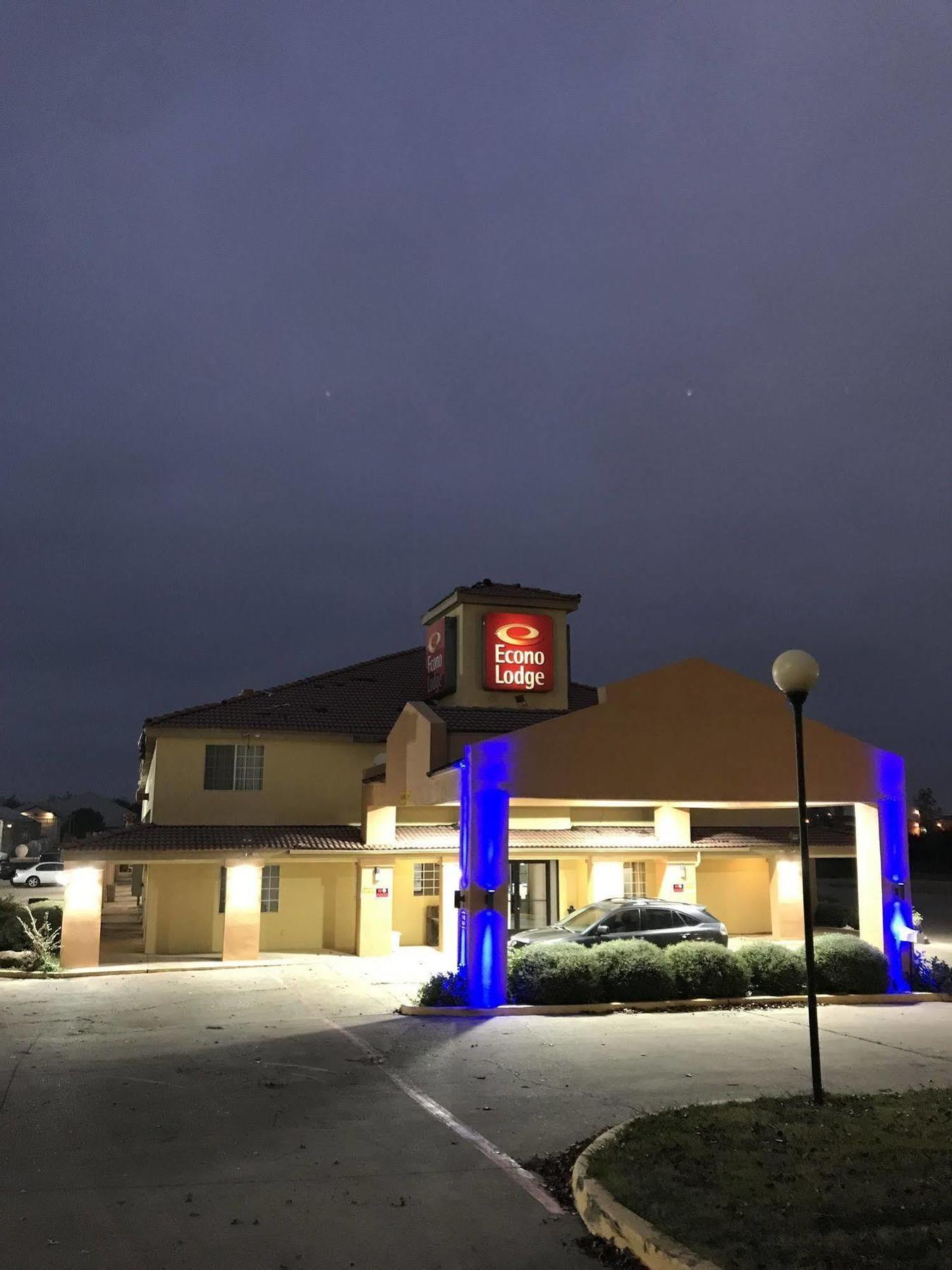 Rodeway Inn Stephenville Zewnętrze zdjęcie