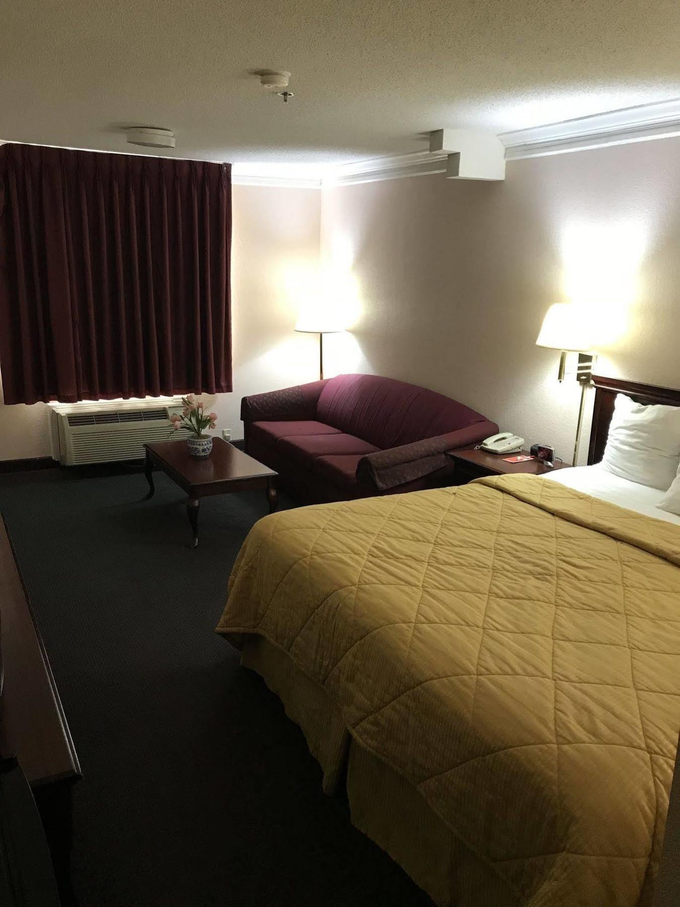 Rodeway Inn Stephenville Zewnętrze zdjęcie
